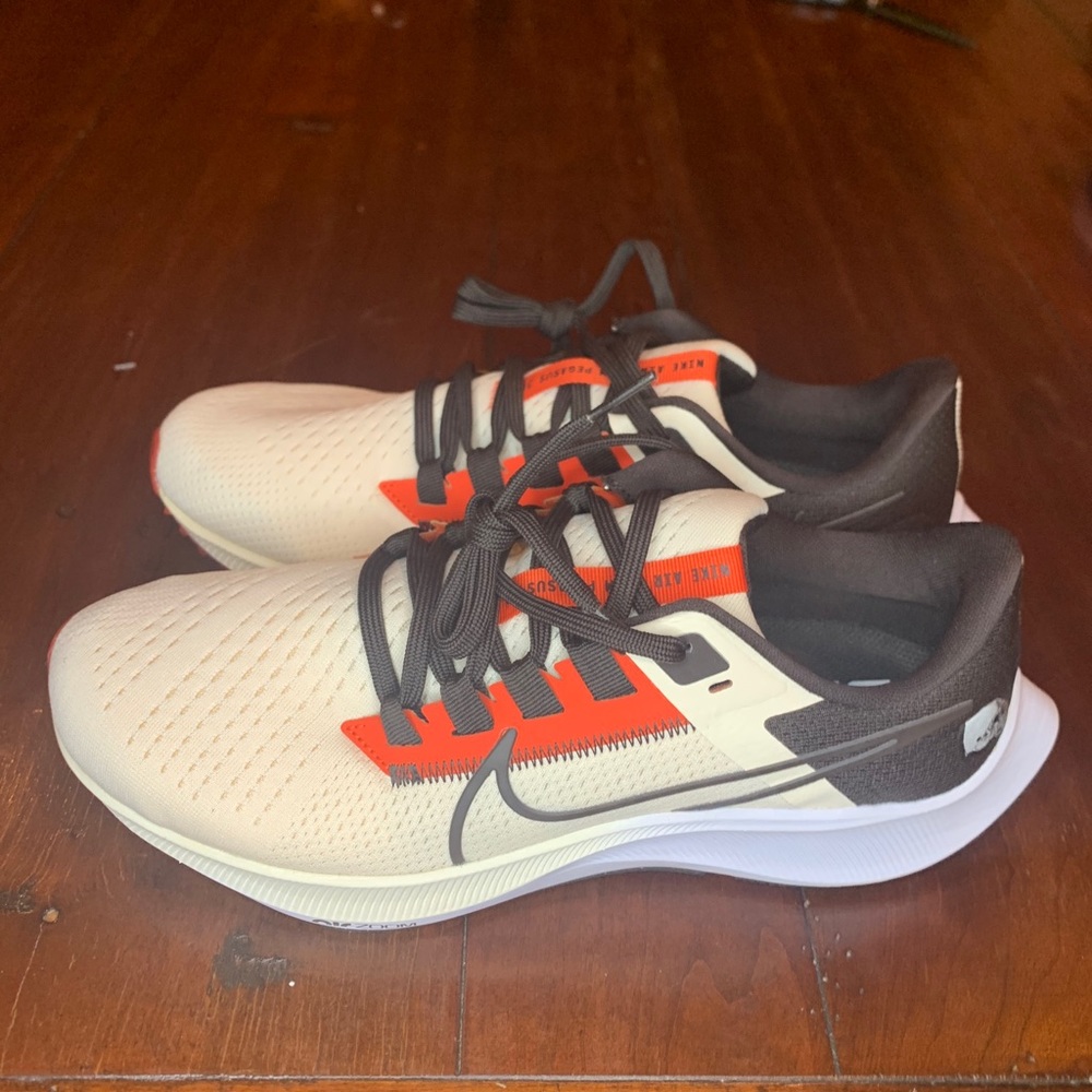 Nike Air Zoom Pegasus 38 Cleveland Browns Sneakers Men’s Size 8  DJ0815-100